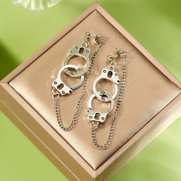 Chic, BOLD Punk Edgy Unique Silver Tone Handcuff Chain Dangle Earrings - Picture 5 of 5